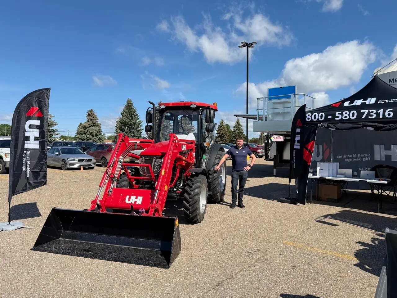 lovol-tractor-shines-at-toronto-agricultural-machinery-show
